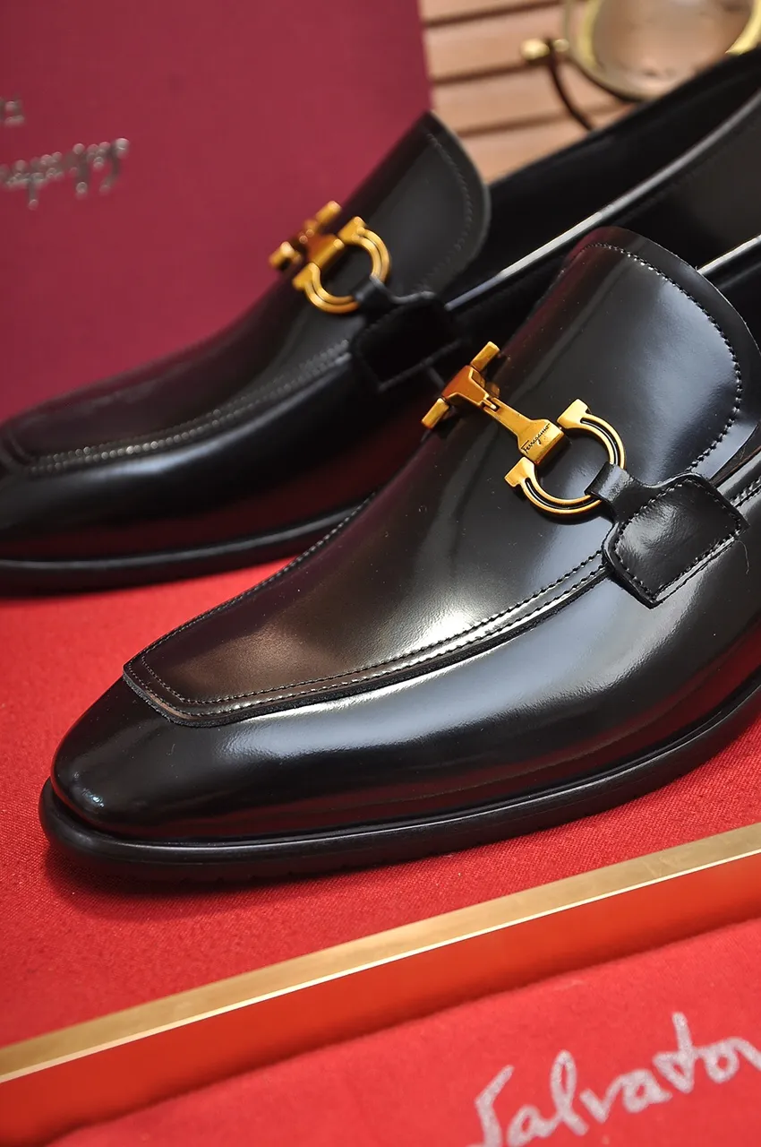 Men's shoes 💰500💶[Ferragamo/Ferragamo] The latest model in the counter. Original imported high-quality cowhide with open edges + imported 🐂 water-dyed cowhide lining + original luxury metal buckle + original combined outsole. Comparison without pressure 38--45 (45 is custom-made and cannot be returned or exchanged)